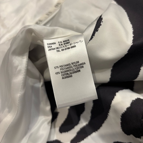 Escada Black and White Zebra Print Blazerr Jacket size 44 .. US 14 - Picture 11 of 11